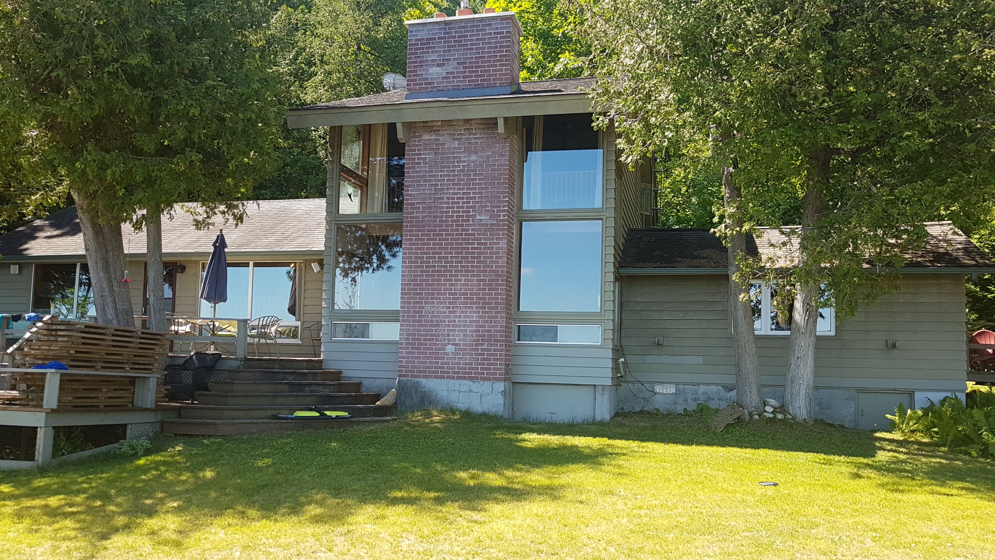 https://awardify.s3.us-east-1.amazonaws.com/a/pkhba/members/2023-MWXRNJ/194/full_194_htcmjm_johansenupshallcottage-front-northside2.jpg